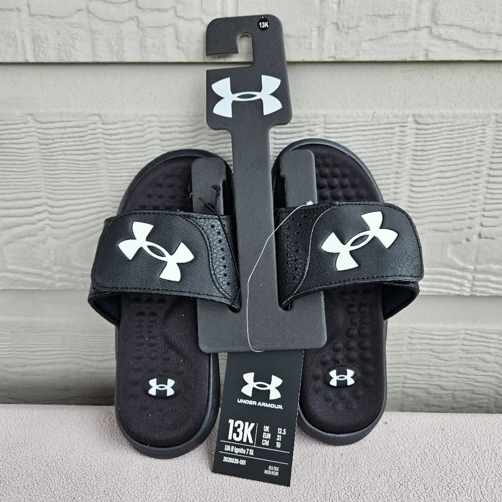 Under Armour UA Ignite Pro Black Slide Sandals Boys Child SZ 13K Slip-On Sports